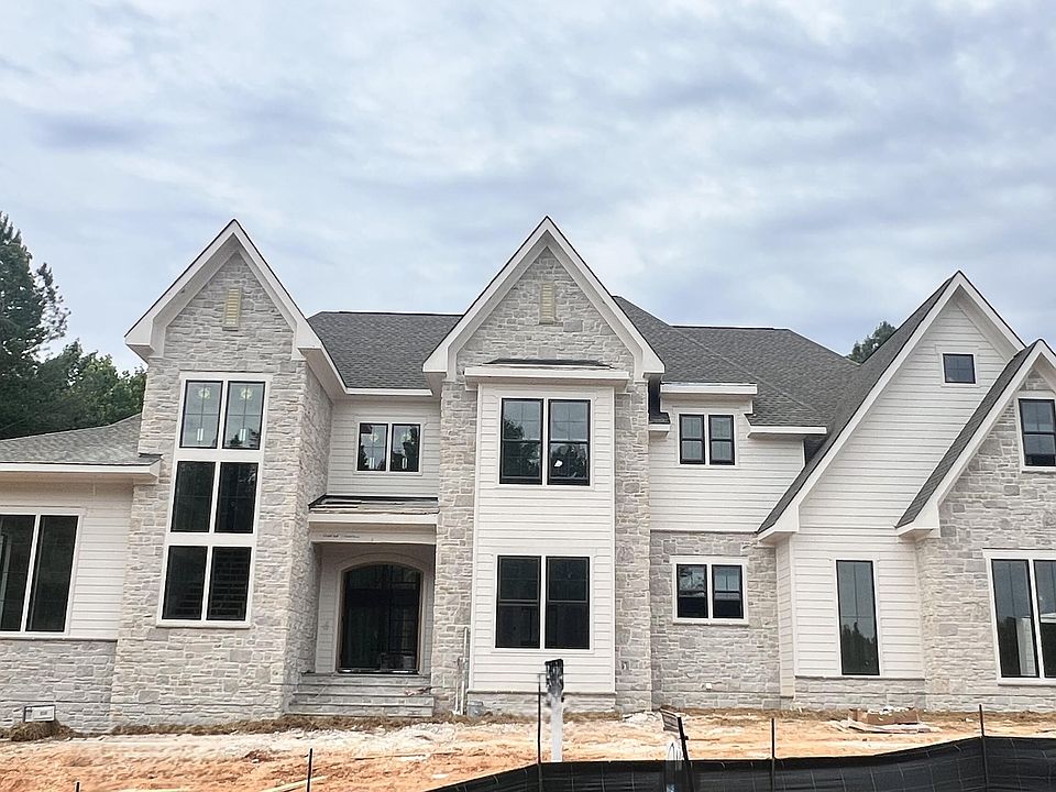 1st image of 181 Westhampton Dr