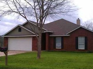 335 Kahana Ln, Bastrop, TX 78602