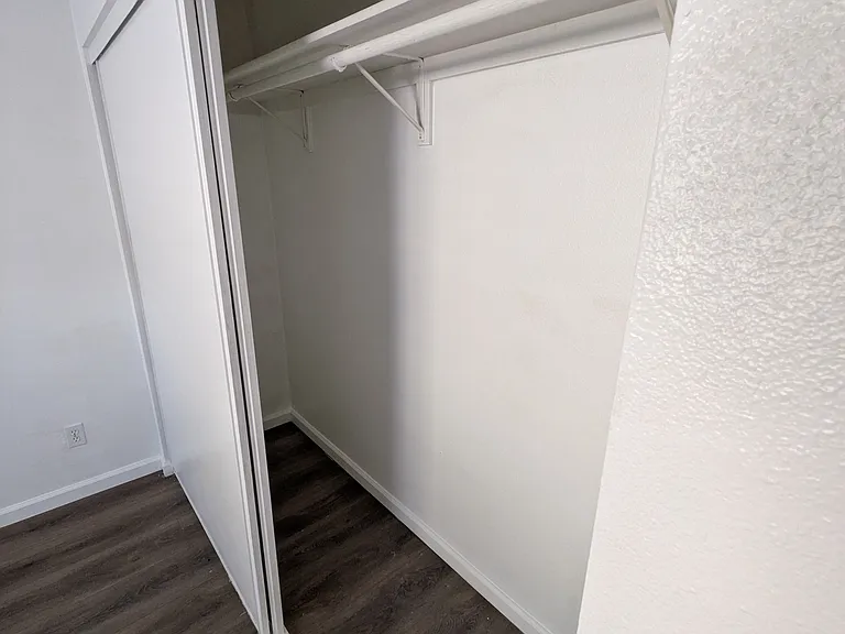 Decent closet size of ~17sq ft, ~105" x 23.5"
