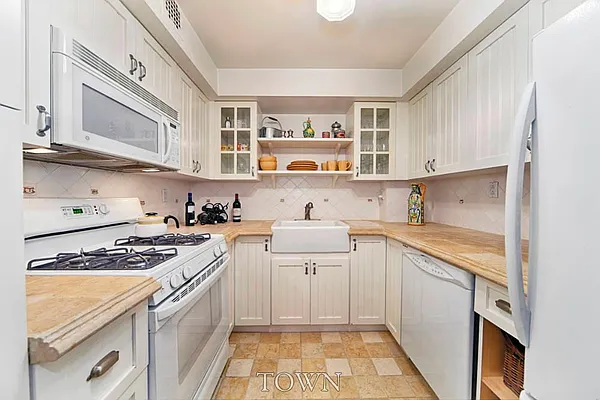 Sold by Town Residential | media 12