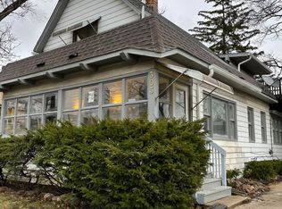 303 N Liberty St #1, Elgin, IL 60120