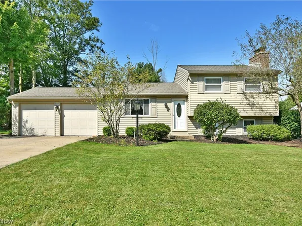 2957 Malibu Dr, Warren, OH 44481