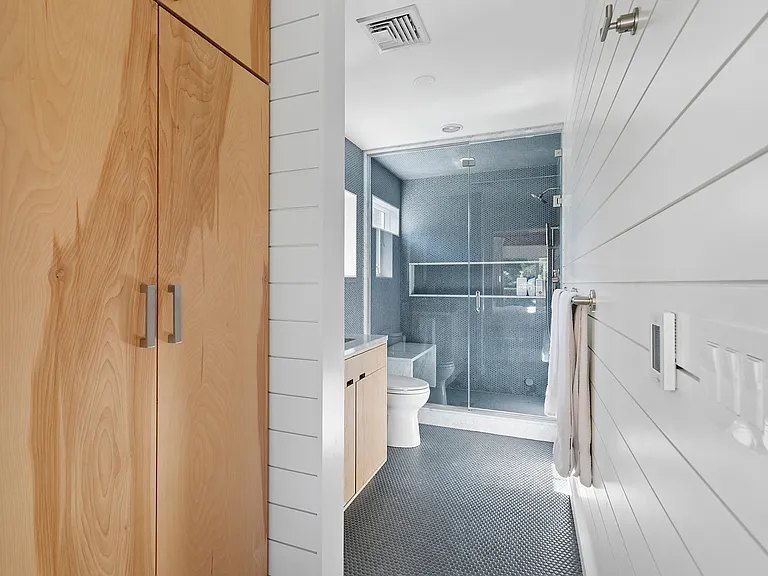 9 S Pond Rd — Photo 15