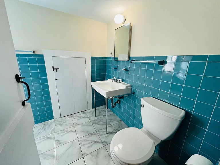Full bathroom on second floor