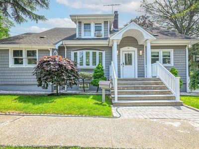 36 W Saint Marks Place, Valley Stream, NY, 11580