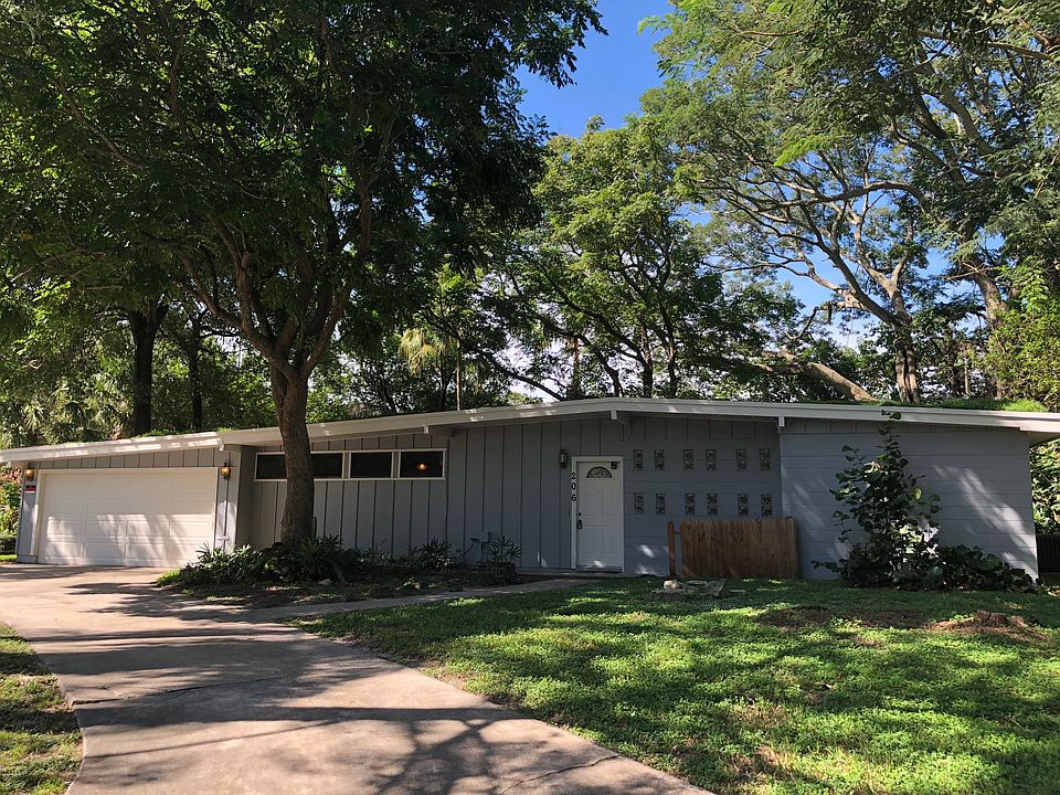 1st image of 206 Holland Ave