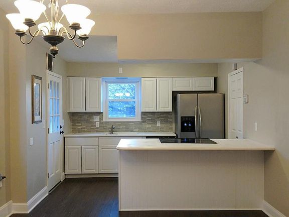 5th image of 603 Oakwood Ave
