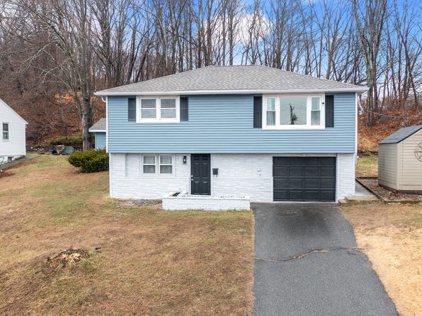 20 Rosengarten Dr, Waterbury, CT 06704