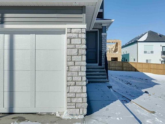 2nd image of 75 SE Annette Rise NW