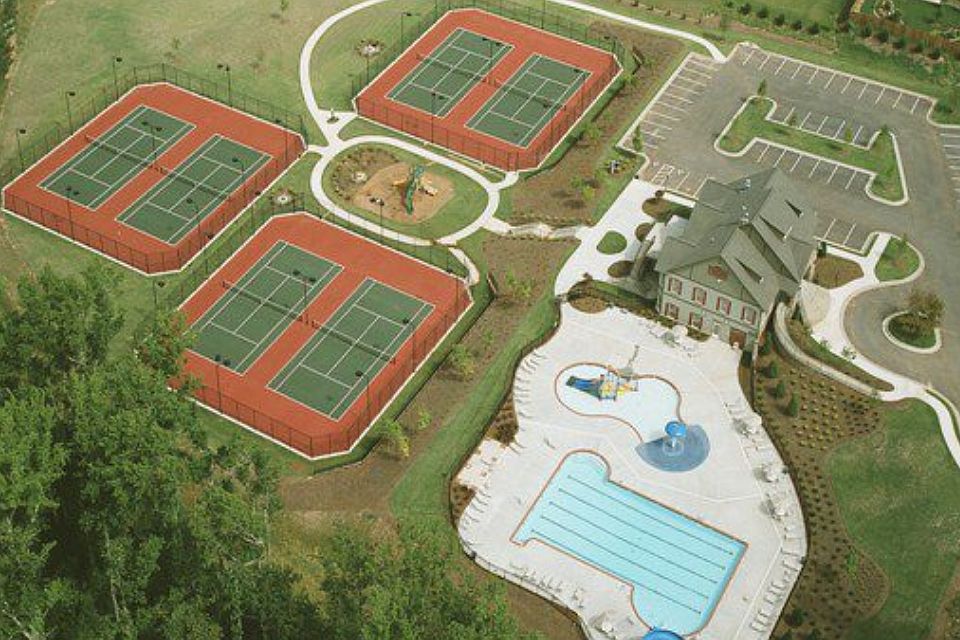 neighborhood amenities