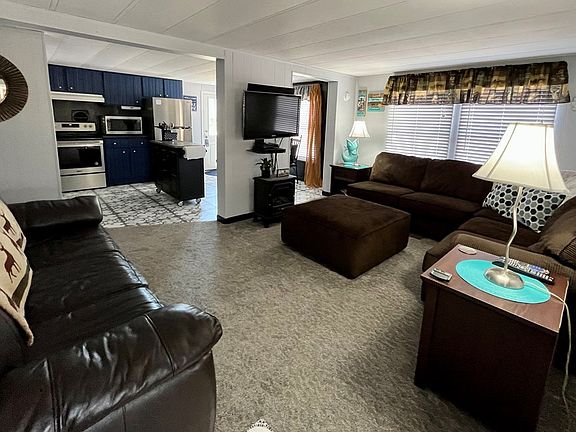 4th image of 10051 Wildflower Dr
