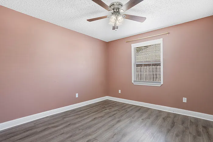 1517 Porpoise St — Photo 16