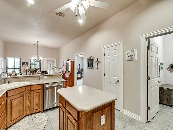 5th image of 2601 Briargrove Dr