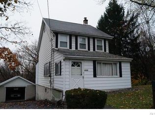 5655 N Coplay Rd, Whitehall, PA 18052