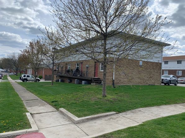 Normal Real Estate Normal Il Homes For Sale Zillow