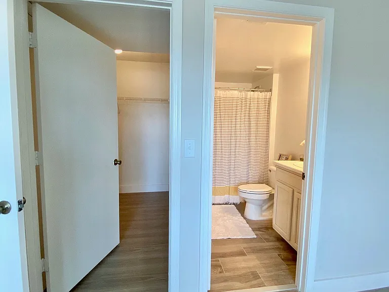 Legacy Lakeview — Photo 14