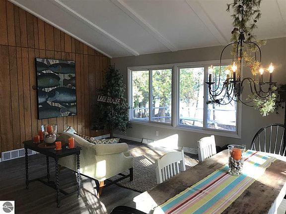 3rd image of 323 N West Torch Lake Dr