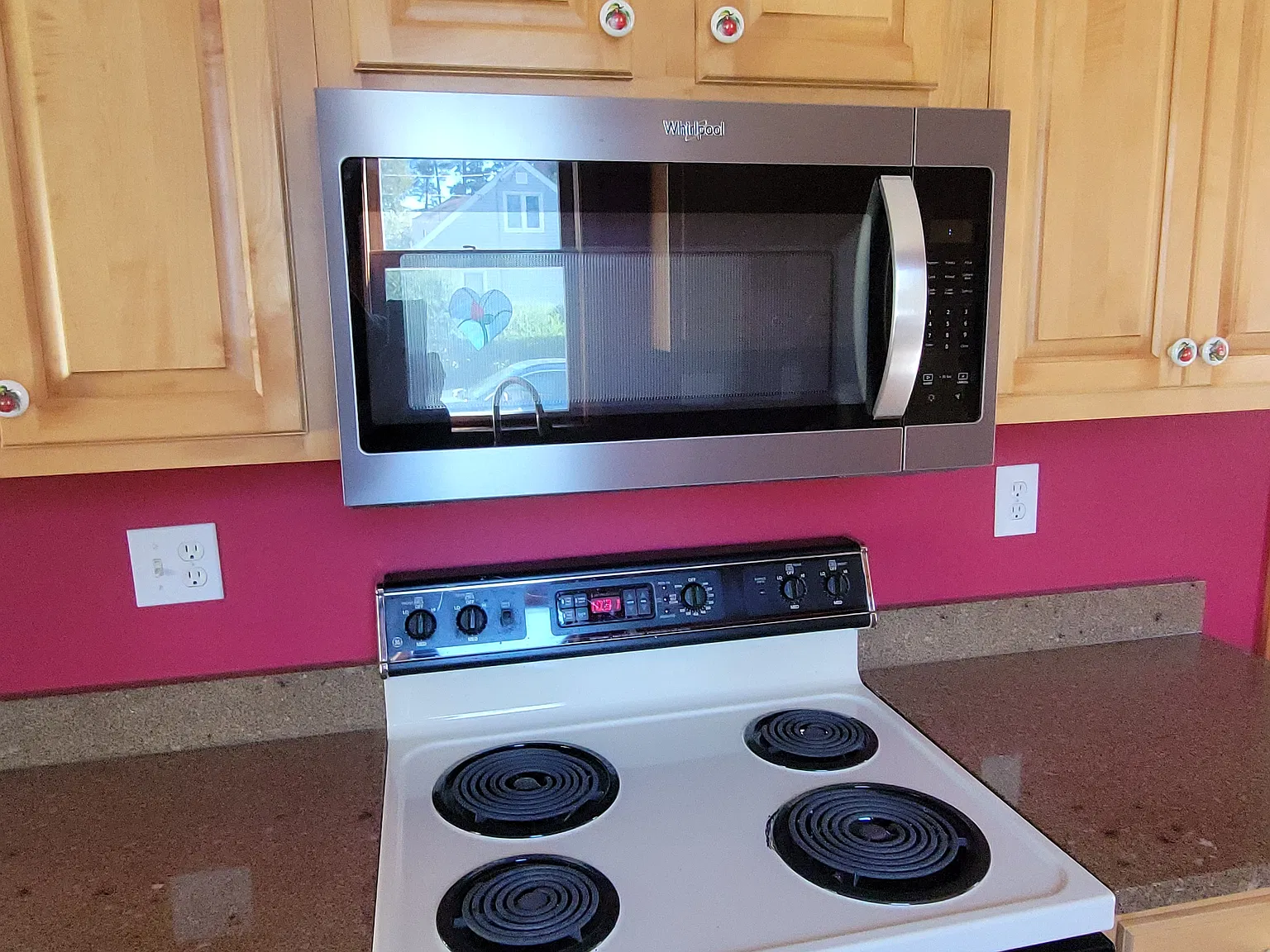 3 bed, 1450 sqft, $900 — Photo 2