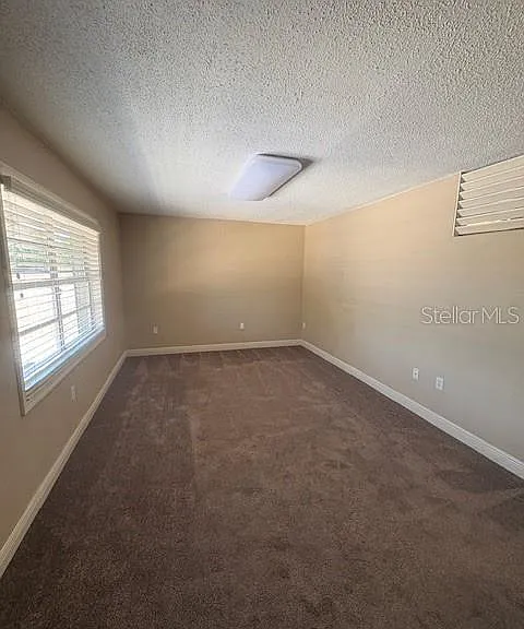 105 Sunshine Blvd — Photo 4