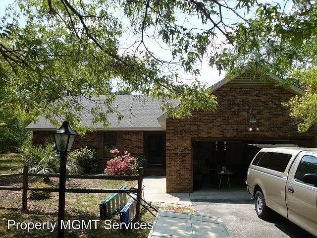 1st image of 815 Blue Gill Ct SE