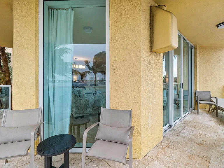 2650 Lake Shore Dr #206 — Photo 30