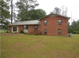 1010 Burkhalter St, Clanton, AL 35045