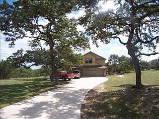 2nd image of 125 Island Oaks Ln