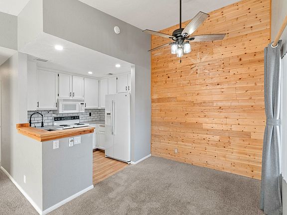 4th image of 11511 Fury Ln Unit 28