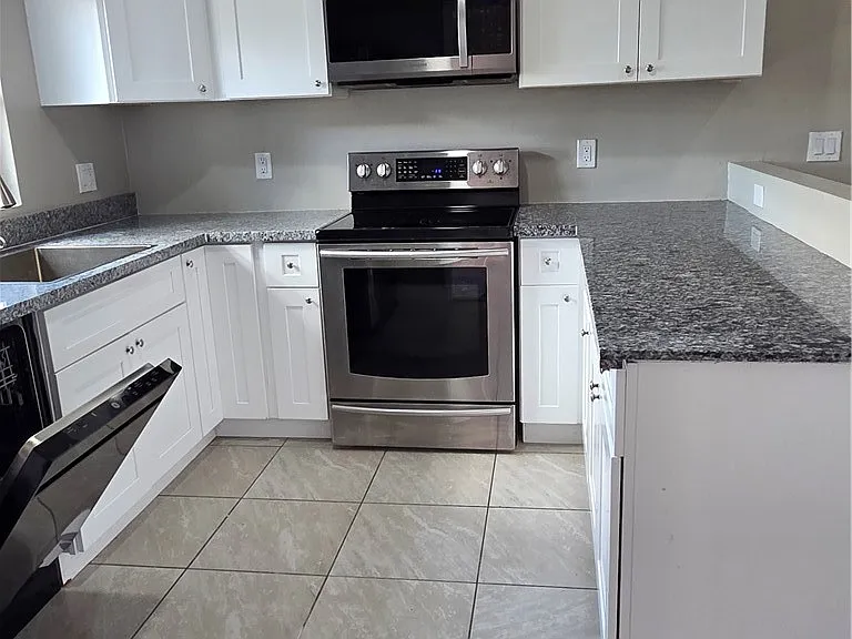 1117 Gordon Ave S — Photo 6