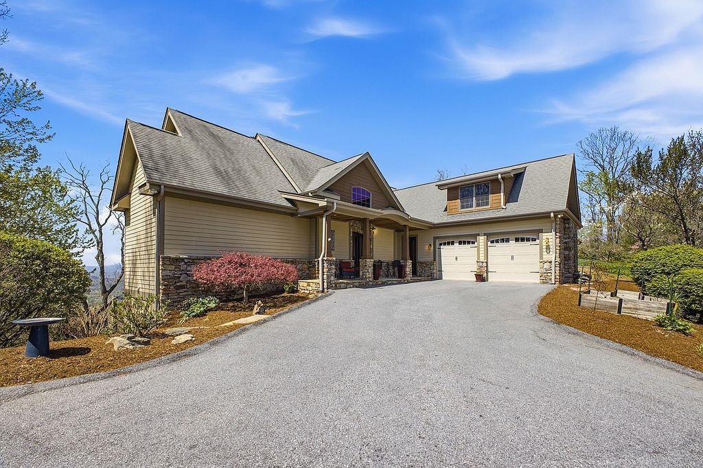 851 Sunlight Ridge Dr - Property Image