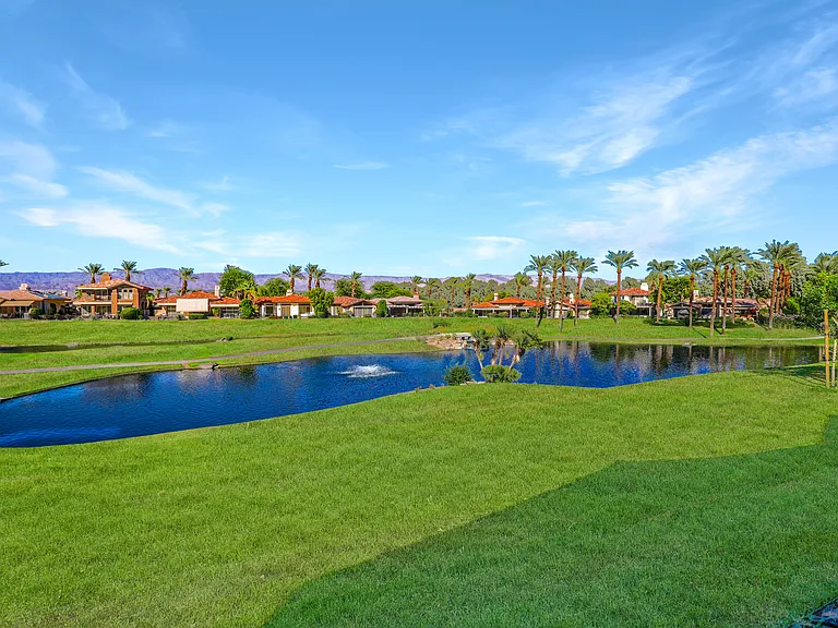 496 Desert Holly Dr — Photo 1
