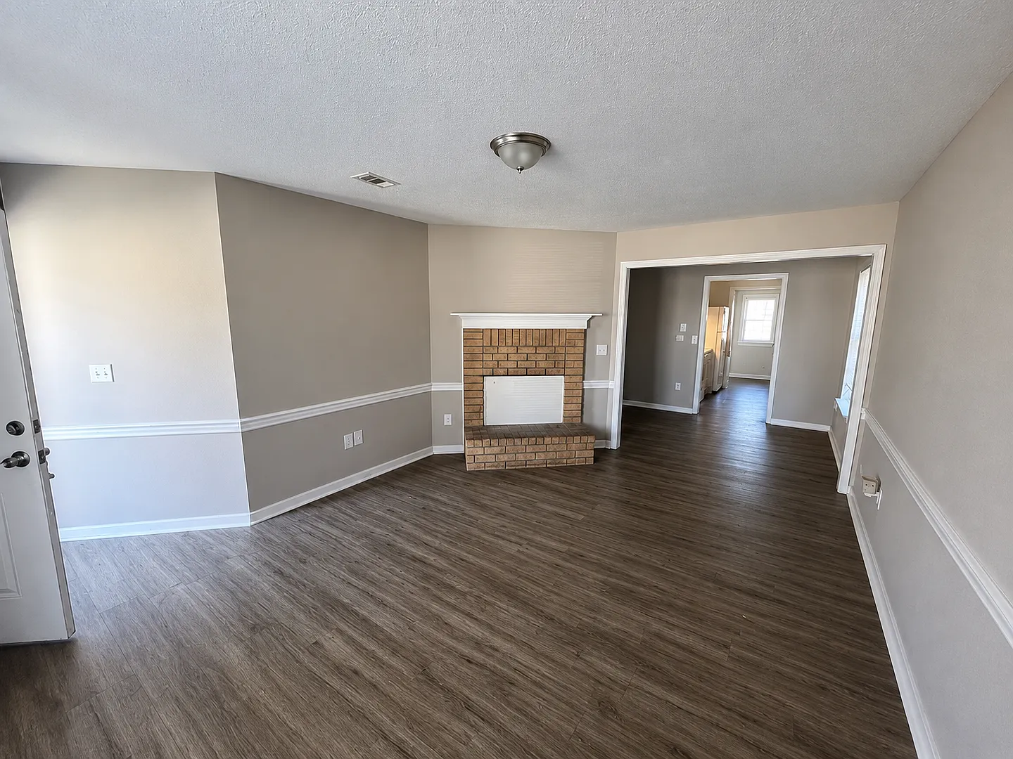 2071 Cooperwell Dr. — Photo 2