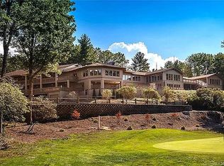 60 Dotsuwa Ct, Brevard, NC 28712