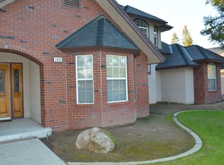 2870 Joshua Ave, Clovis, CA 93611