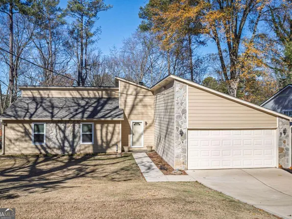 3889 Smokemist Trce, Lawrenceville, GA 30044