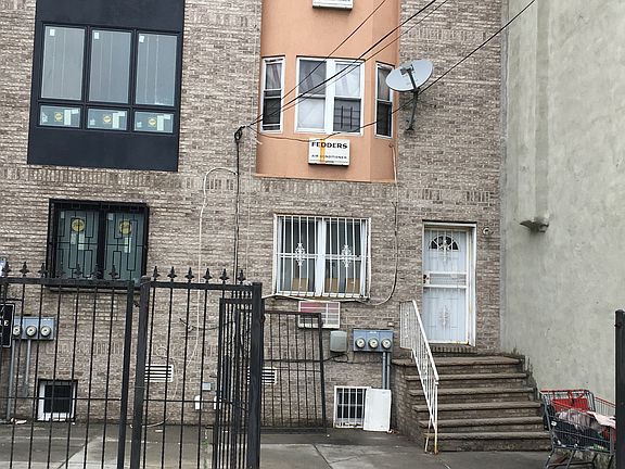 4th image of 1673 Sterling Pl #1