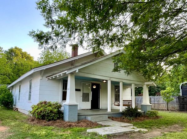 122 E Dameron Ave, Liberty, NC 27298