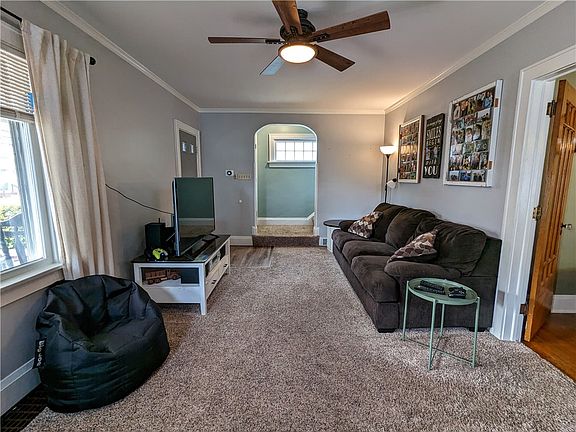 4th image of 123 White Ave