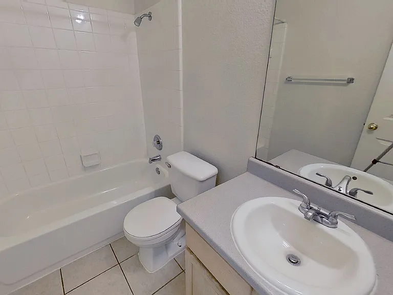 1705 Constantino Cir #B — Photo 12