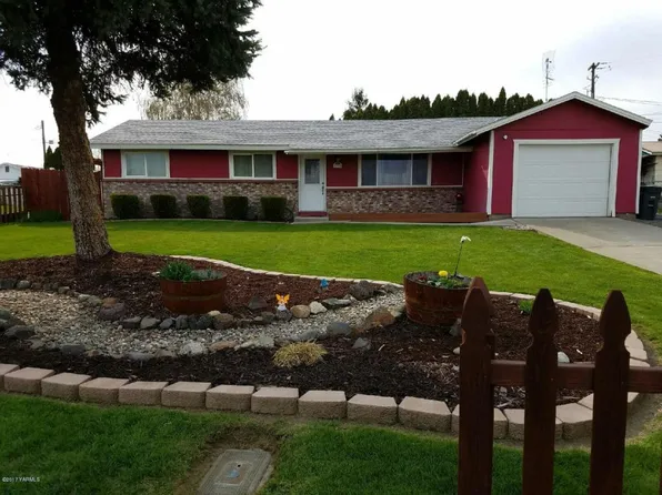 200 Ann St, Zillah, WA 98953