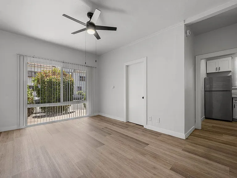 2849 San Marino St #110A — Photo 6