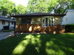 2817 S Cypress St, Sioux City, IA 51106