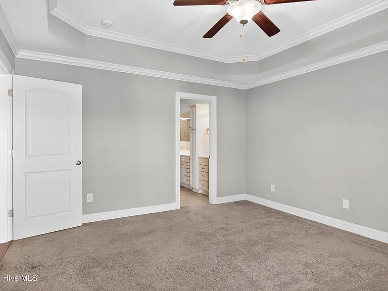 1661 Cambria Dr #B — Photo 24