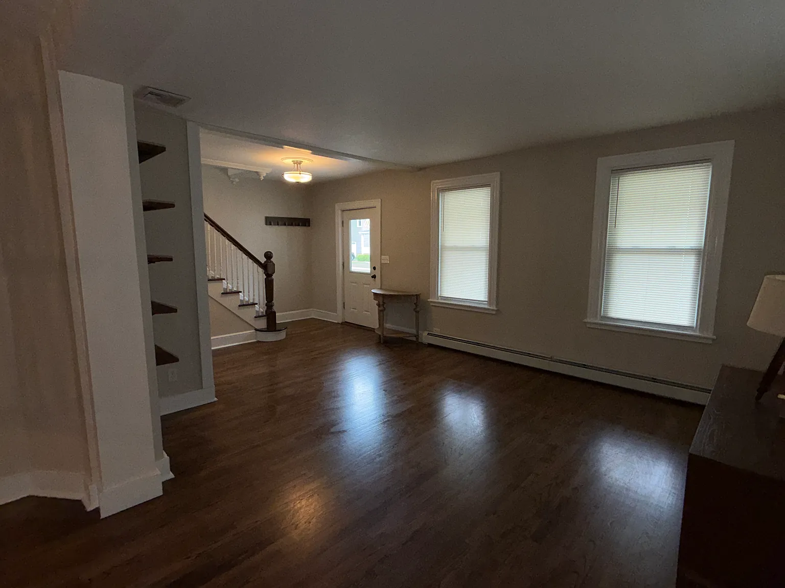 4 bed, 1830 sqft, $4,200 — Photo 4