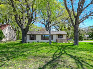 900 Bartelmy Ln N, Maplewood, MN 55119