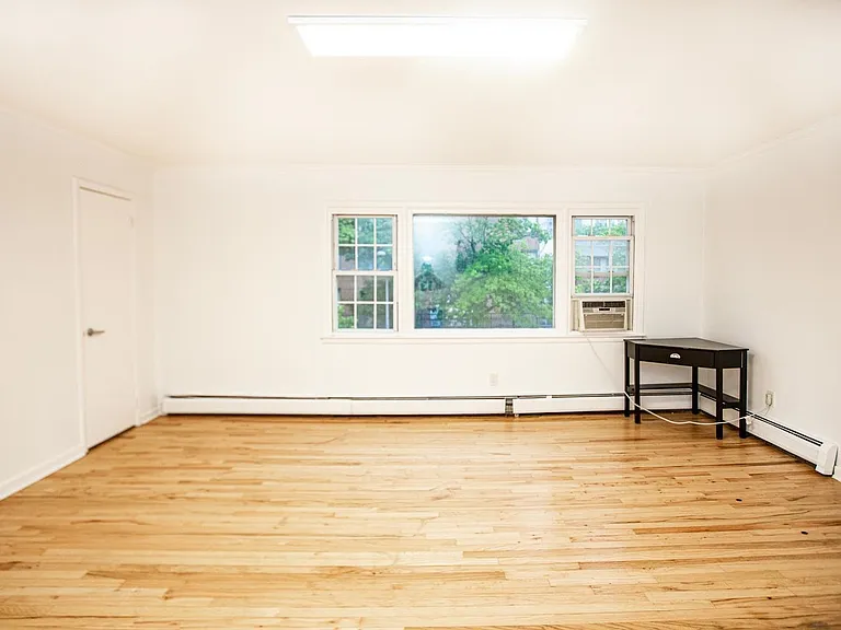 391 Manila Ave #3 — Photo 11