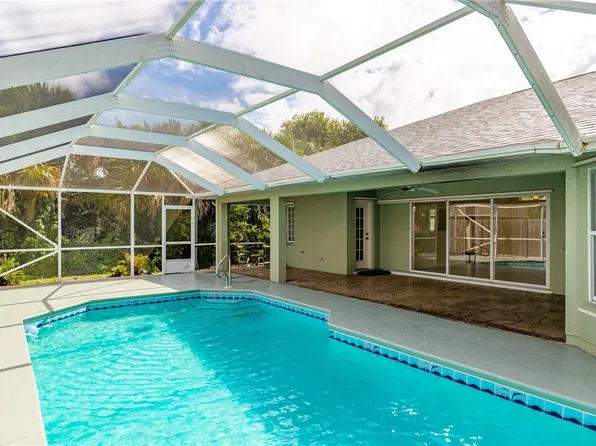 667 Helicon Ter, Sebastian, FL 32958