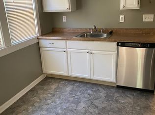 1253 Granger Ave #1, Lakewood, OH 44107
