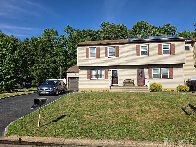 405 Frederick Ave — Photo 1