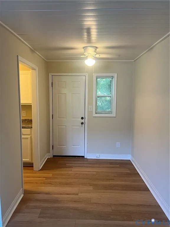 2 bed, 1.0 bath, $850 — Photo 4